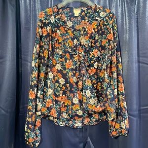 ❤️‍🔥- Sheer front wrap floral top